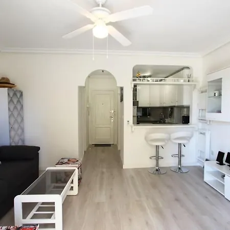 Appartement A Sunny Studio Only 400 Meters From The Of La Mata Torrevieja
